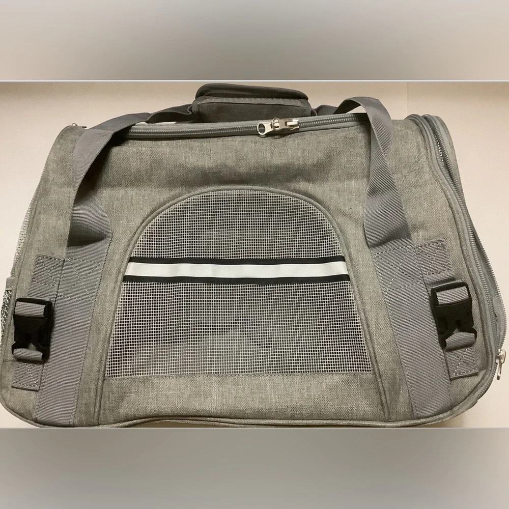 Prodigen Pet Carrier Bag - Medium for small dog or cat gray 17L x 10W x 11H.